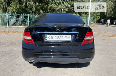 Седан Mercedes-Benz C-Class 2012 в Сумах