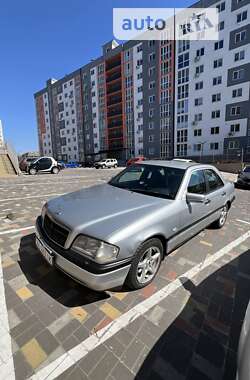 Седан Mercedes-Benz C-Class 1996 в Обухові