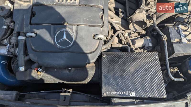 Седан Mercedes-Benz C-Class 2013 в Остроге