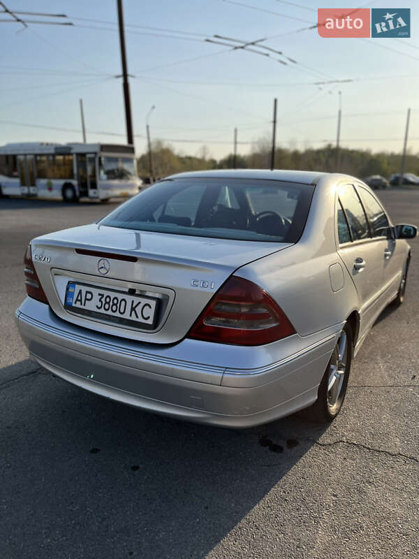 Седан Mercedes-Benz C-Class 2001 в Запорожье