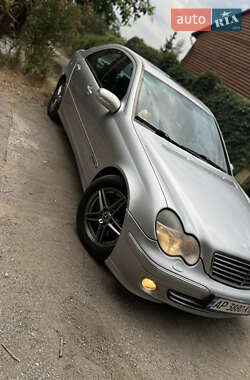 Седан Mercedes-Benz C-Class 2001 в 