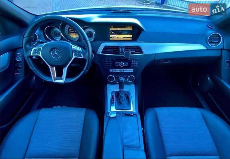 Універсал Mercedes-Benz C-Class 2011 в Гостомелі