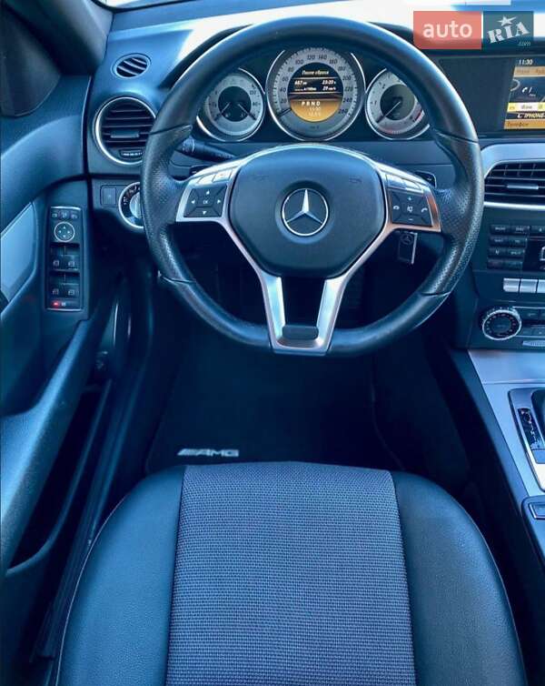Універсал Mercedes-Benz C-Class 2011 в Гостомелі