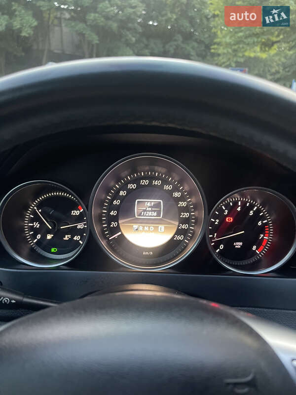 Седан Mercedes-Benz C-Class 2011 в Львові