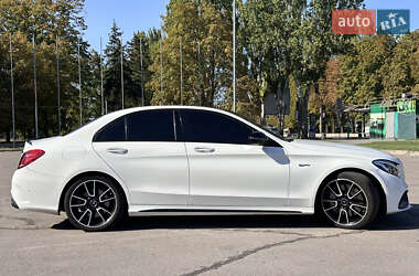 Седан Mercedes-Benz C-Class 2017 в 