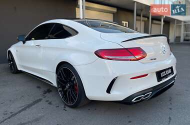 Купе Mercedes-Benz C-Class 2016 в 