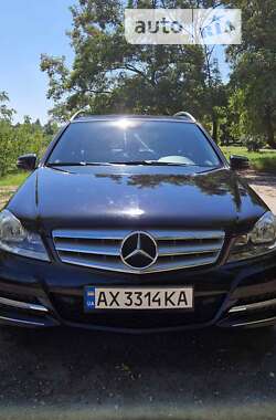 Універсал Mercedes-Benz C-Class 2011 в Новоселиці