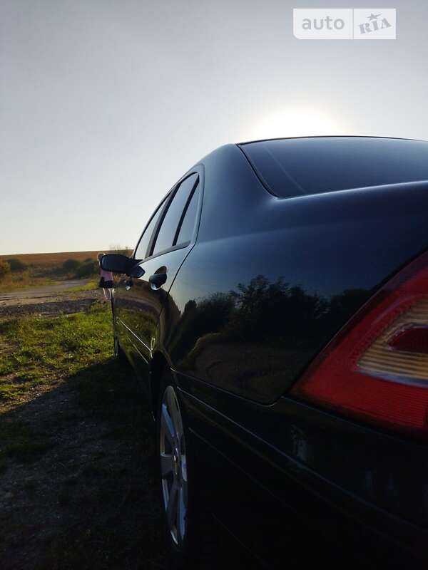 Седан Mercedes-Benz C-Class 2002 в Хмельницком