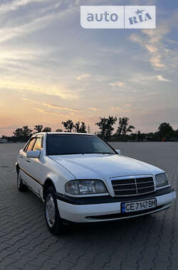 Седан Mercedes-Benz C-Class 1995 в Чернівцях