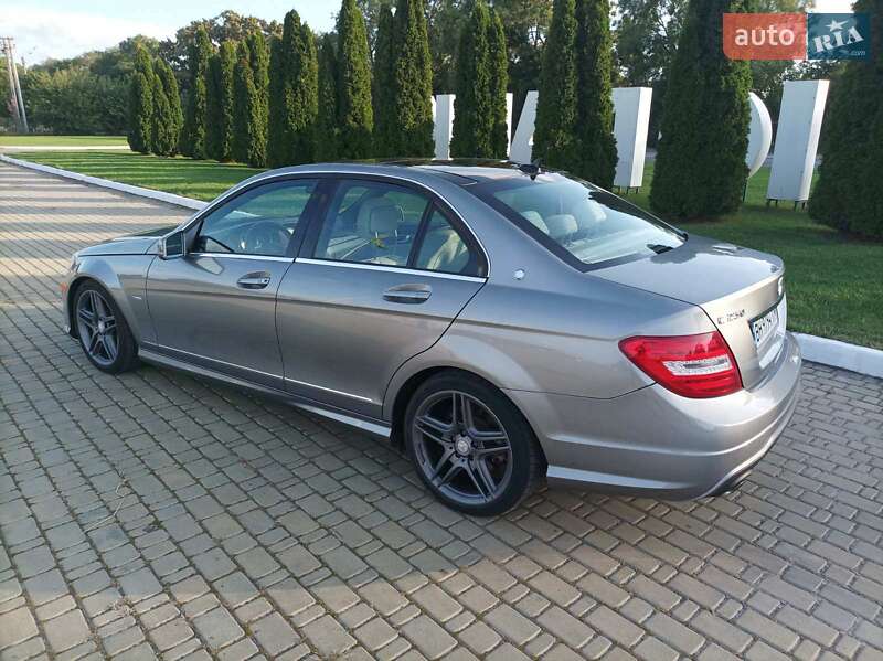 Седан Mercedes-Benz C-Class 2011 в Одессе