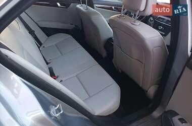 Седан Mercedes-Benz C-Class 2011 в 