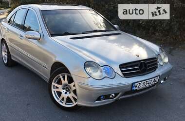 Седан Mercedes-Benz C-Class 2001 в Дніпрі