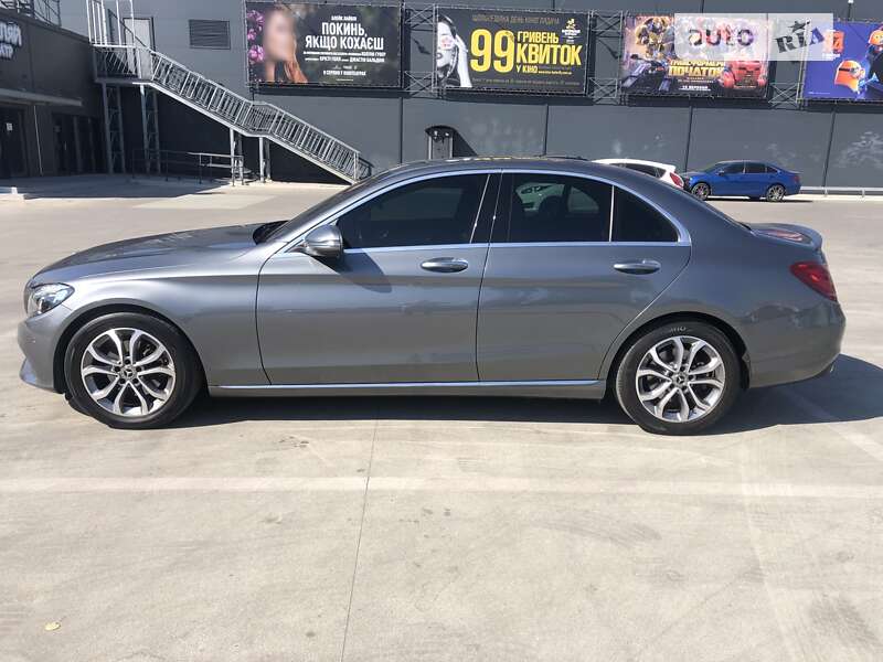 Седан Mercedes-Benz C-Class 2017 в Киеве