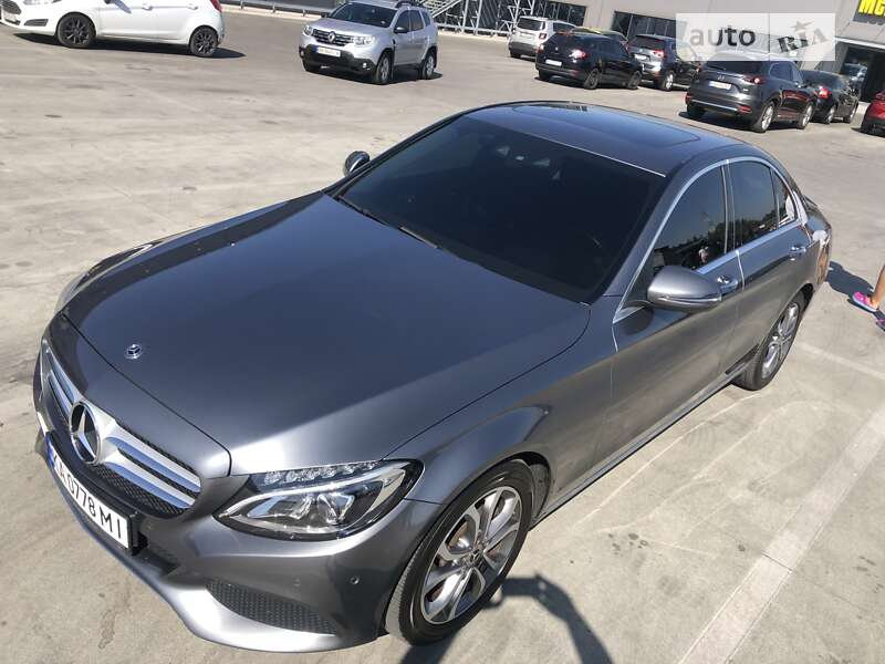 Седан Mercedes-Benz C-Class 2017 в Киеве