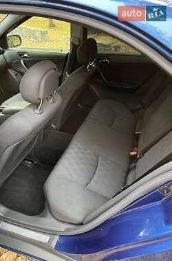 Седан Mercedes-Benz C-Class 2002 в 