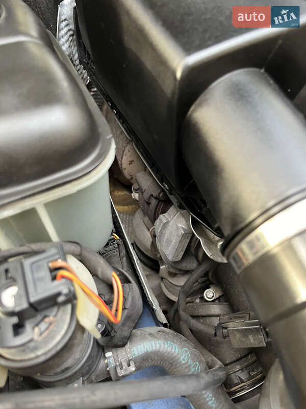 Седан Mercedes-Benz C-Class 2002 в Запоріжжі