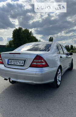 Седан Mercedes-Benz C-Class 2006 в 