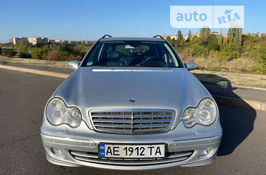 Универсал Mercedes-Benz C-Class 2005 в Кривом Роге