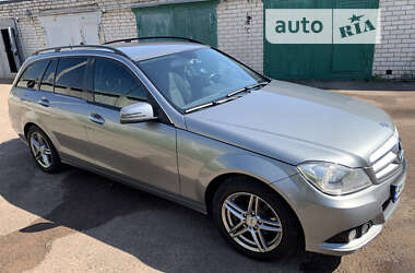 Универсал Mercedes-Benz C-Class 2013 в Житомире