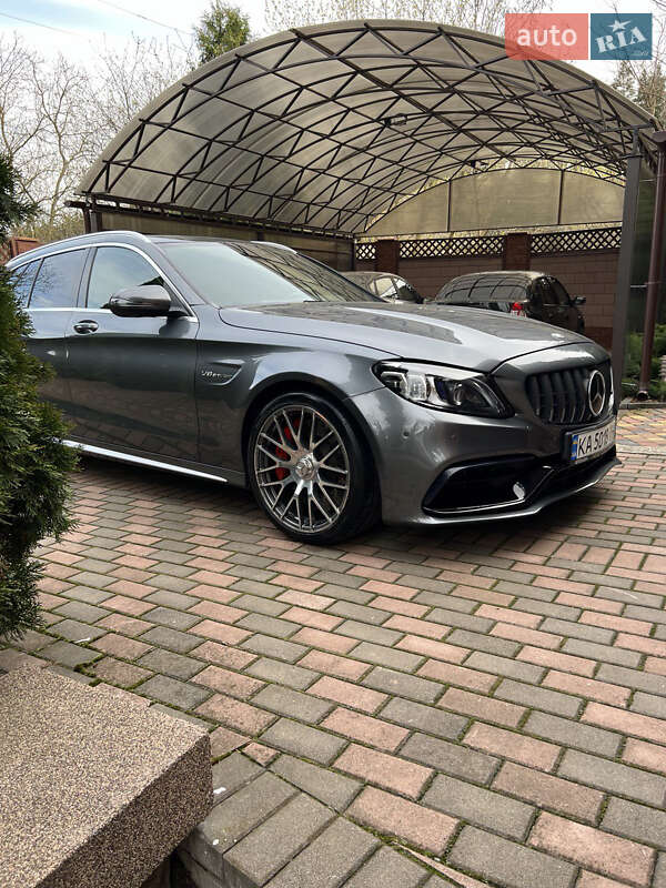 Mercedes-Benz C-Class 2020