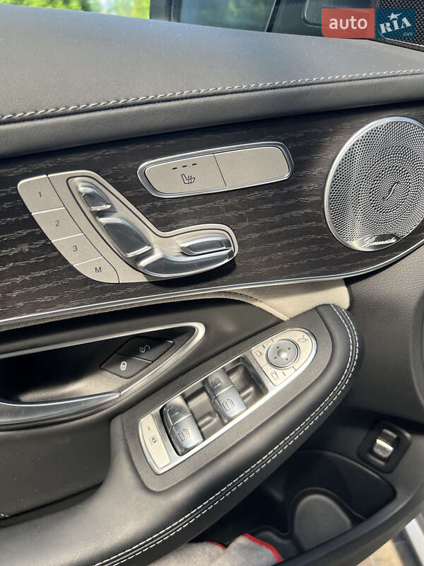 Седан Mercedes-Benz C-Class 2020 в Киеве