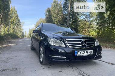 Універсал Mercedes-Benz C-Class 2011 в Кам'янець-Подільському