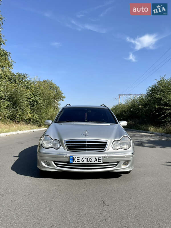 Mercedes-Benz C-Class 2003