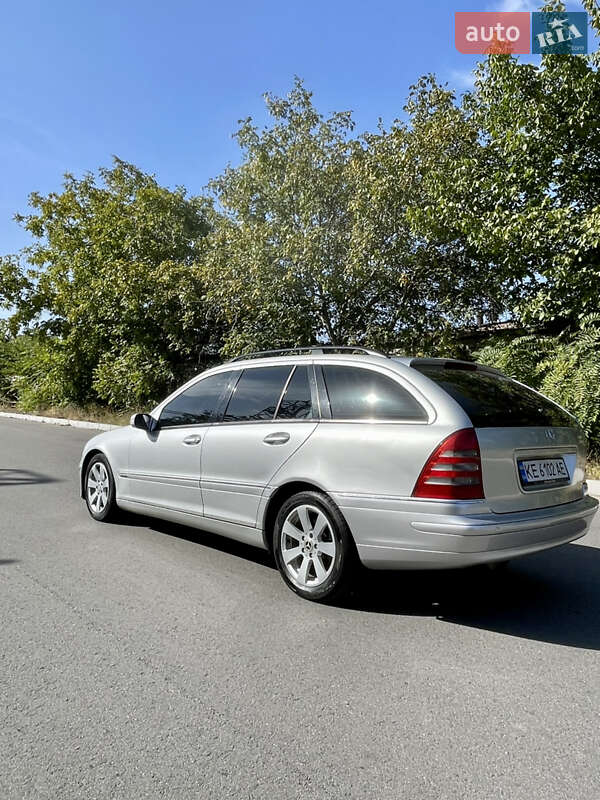 Универсал Mercedes-Benz C-Class 2003 в Днепре