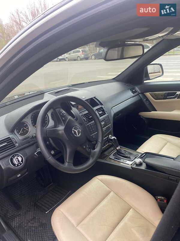 Седан Mercedes-Benz C-Class 2008 в Измаиле