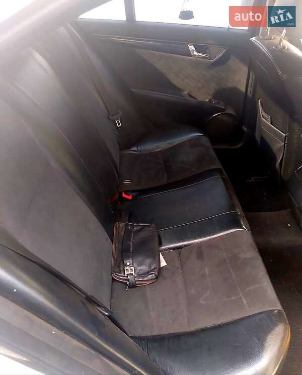 Седан Mercedes-Benz C-Class 2008 в Полтаве