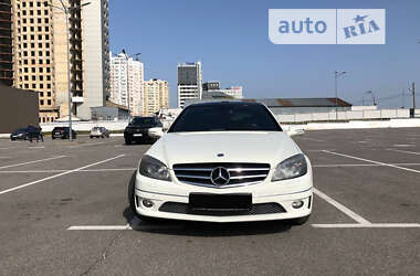 Седан Mercedes-Benz C-Class 2010 в Киеве