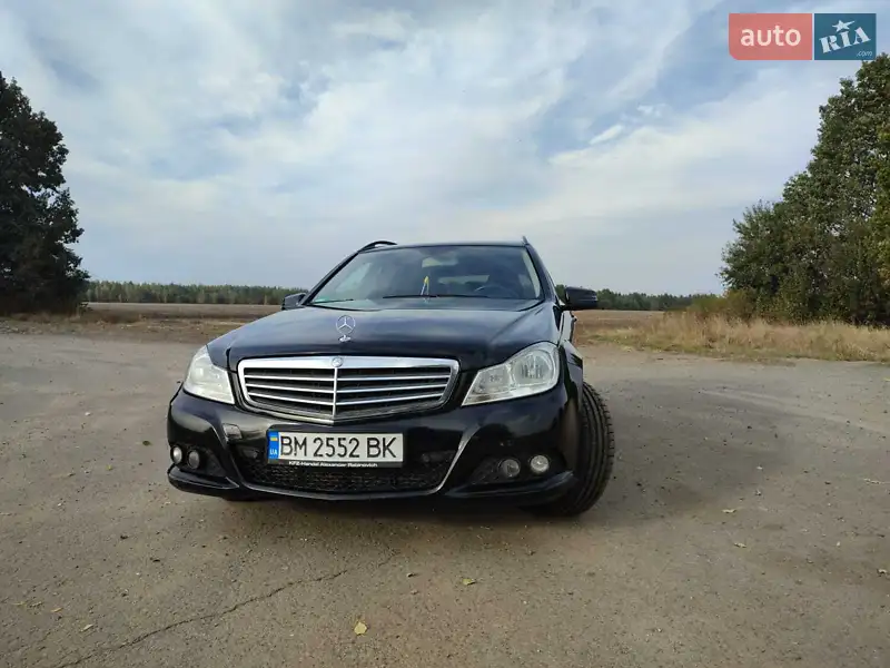 Mercedes-Benz C-Class 2011