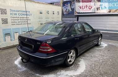 Седан Mercedes-Benz C-Class 2001 в Харькове