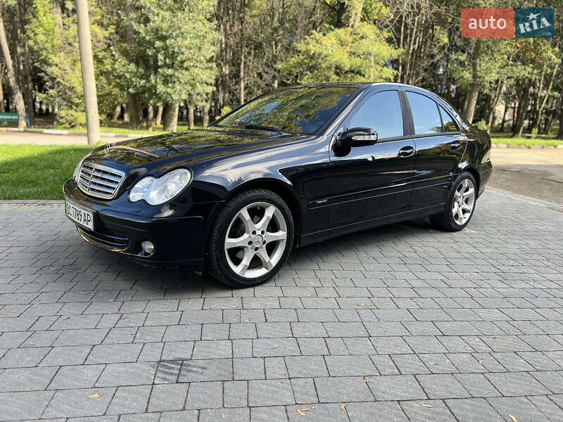 Седан Mercedes-Benz C-Class 2005 в Стрые фото Седан Mercedes-Benz C-Class 2005 в Стрые