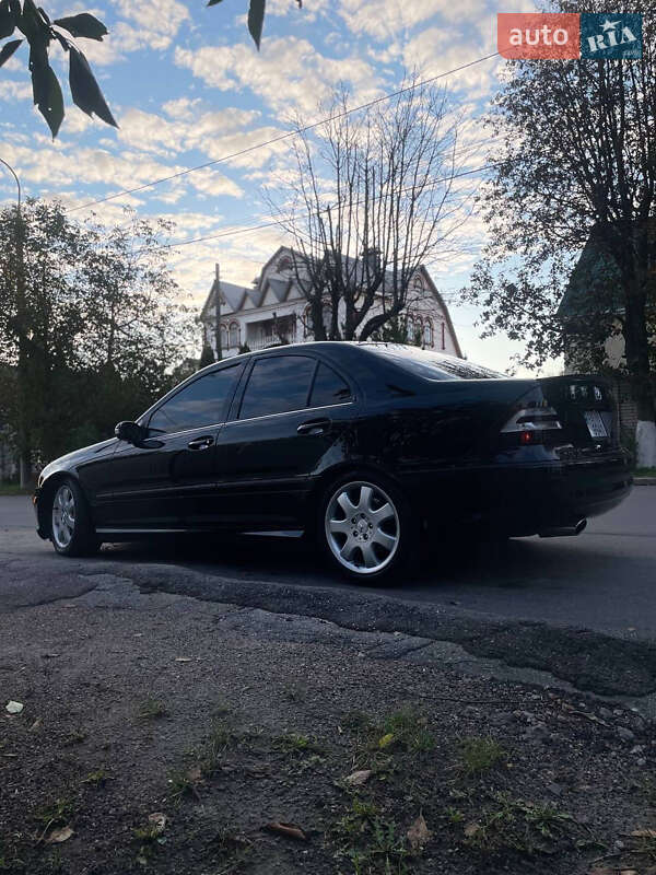Седан Mercedes-Benz C-Class 2006 в Виннице