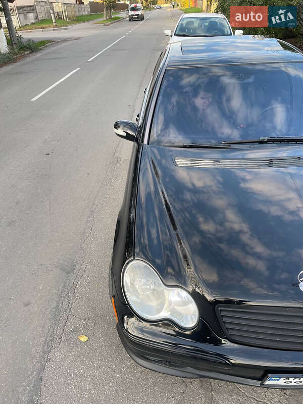Седан Mercedes-Benz C-Class 2006 в Виннице