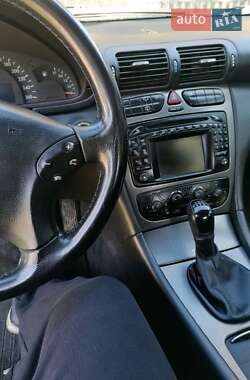 Универсал Mercedes-Benz C-Class 2002 в 