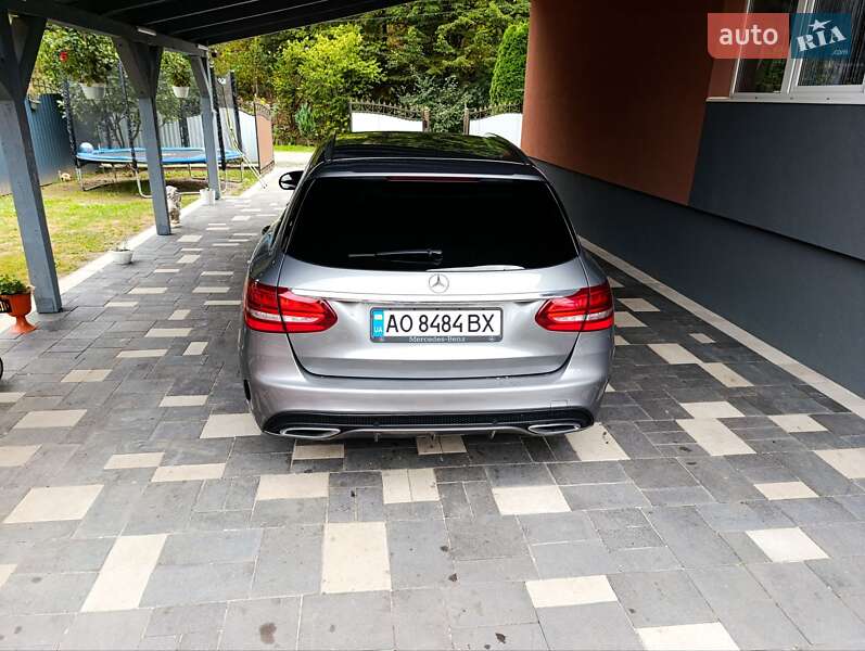 Універсал Mercedes-Benz C-Class 2016 в Сваляві