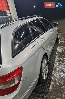 Універсал Mercedes-Benz C-Class 2007 в Стрию