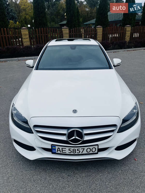 Седан Mercedes-Benz C-Class 2018 в Днепре