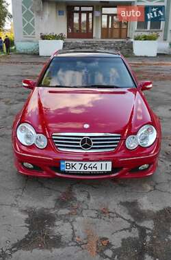 Купе Mercedes-Benz C-Class 2005 в 