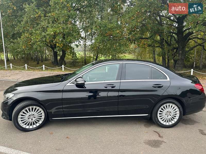 Седан Mercedes-Benz C-Class 2015 в Киеве