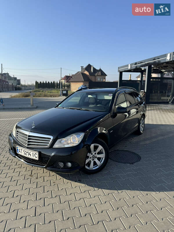 Mercedes-Benz C-Class 2011