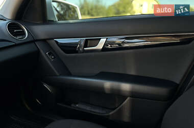 Универсал Mercedes-Benz C-Class 2012 в 