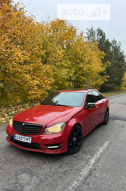 Седан Mercedes-Benz C-Class 2012 в Києві