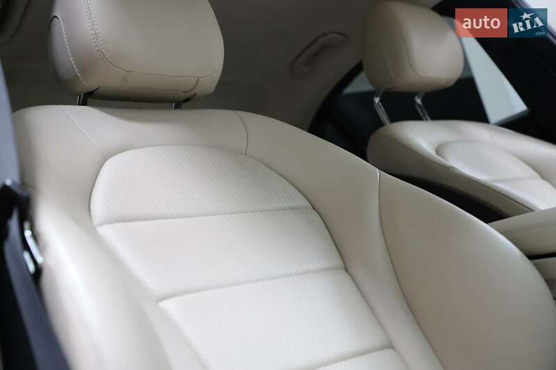 Седан Mercedes-Benz C-Class 2015 в Каменском