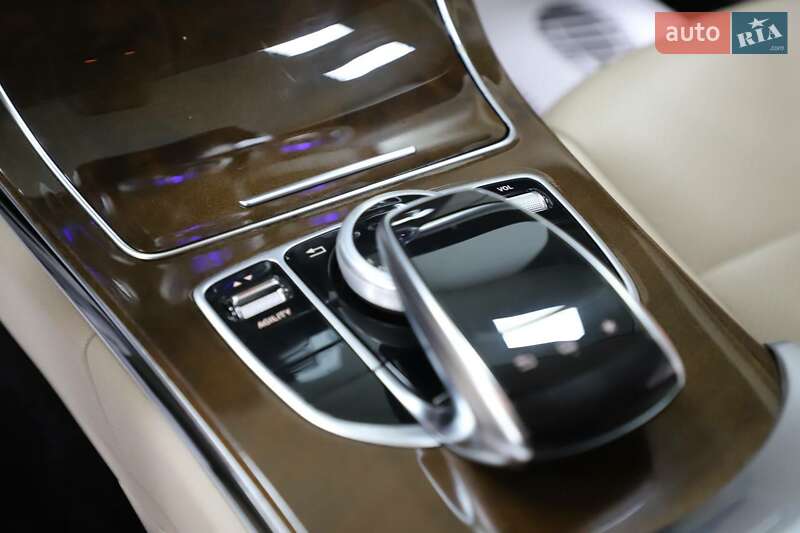 Седан Mercedes-Benz C-Class 2015 в Каменском