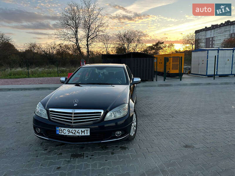 Седан Mercedes-Benz C-Class 2008 в Стрые