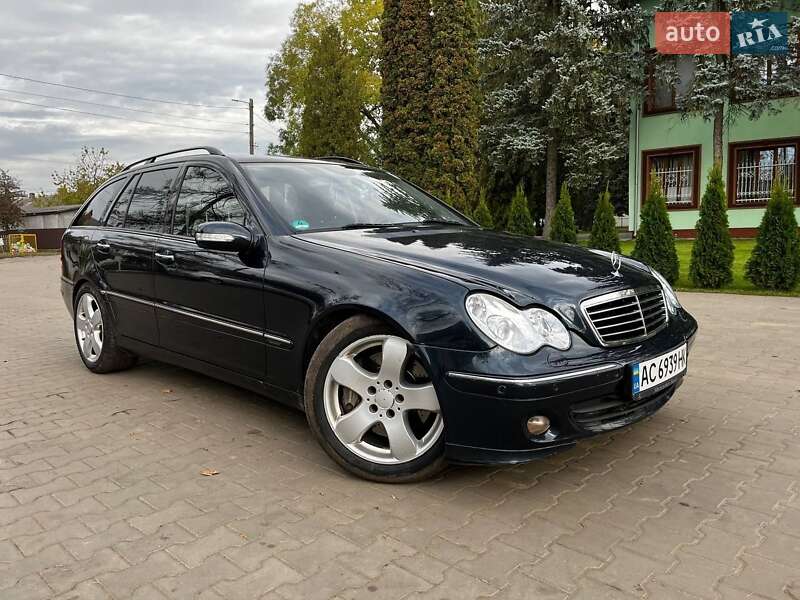 Універсал Mercedes-Benz C-Class 2004 в Луцьку