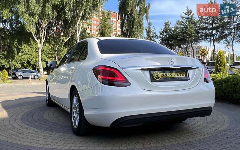 Седан Mercedes-Benz C-Class 2018 в Львові